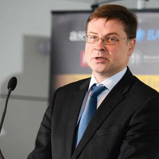 Retail, Platforms and Trade